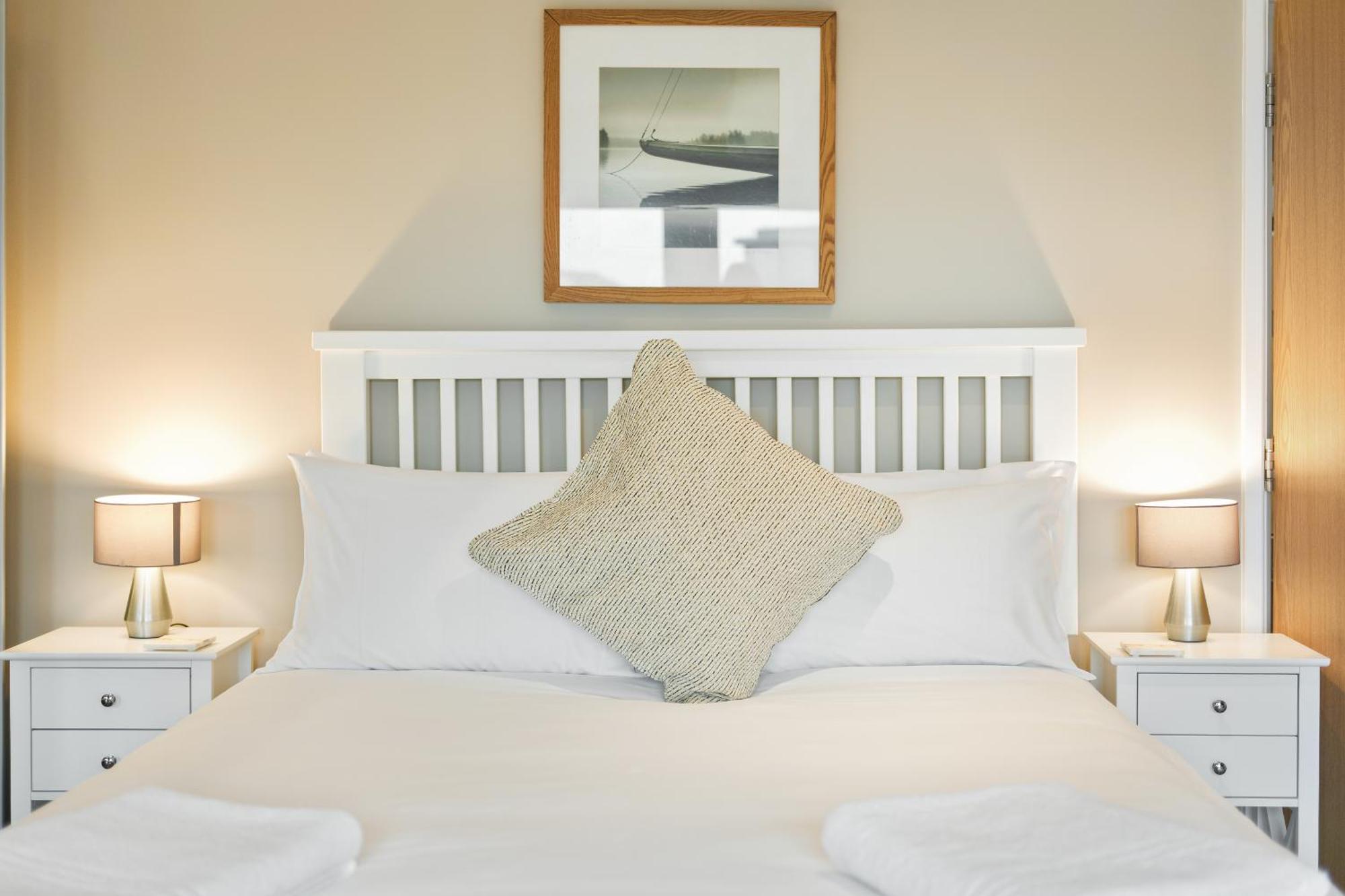 Westcliff Penthouse With Sea Views And Balcony Apartman Bournemouth Kültér fotó